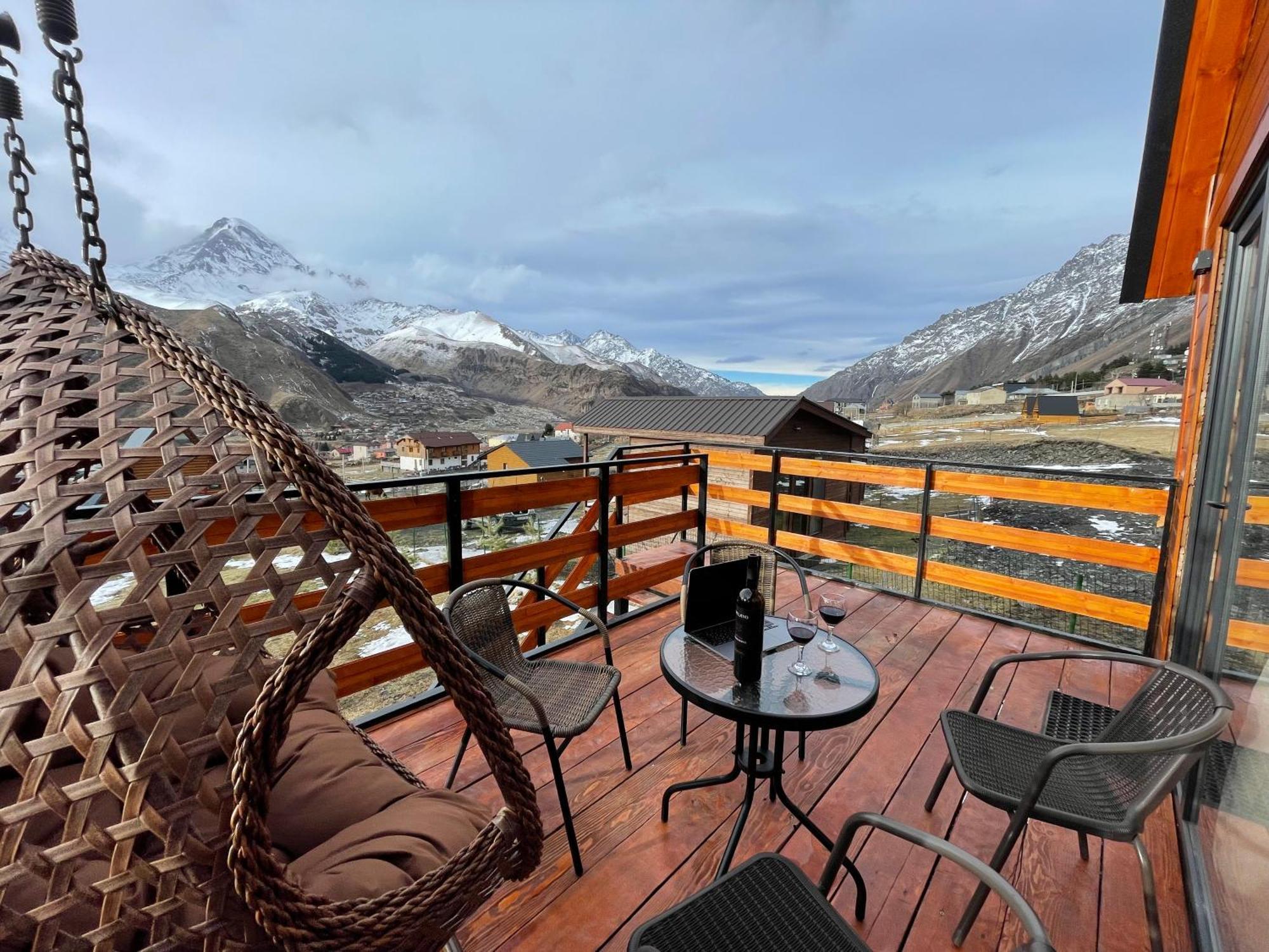 Cozy Home Kazbegi Stepantsminda Exterior foto