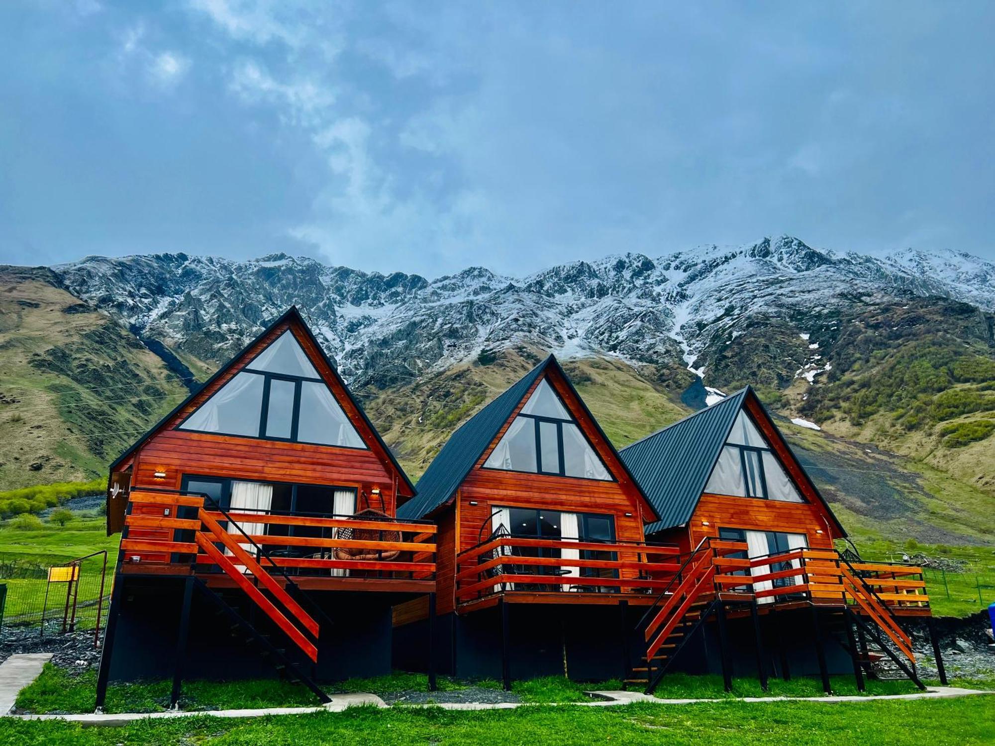 Cozy Home Kazbegi Stepantsminda Exterior foto