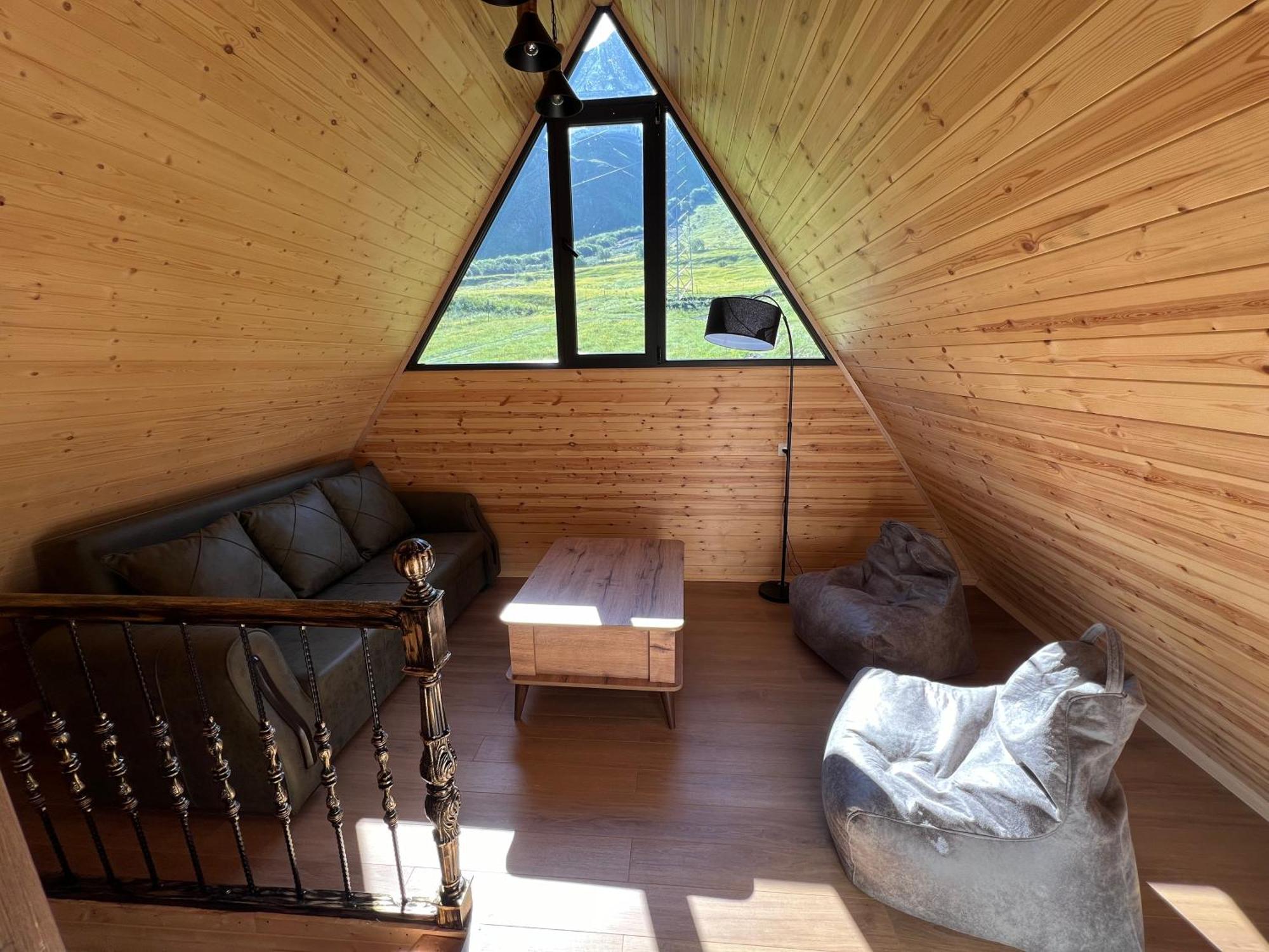 Cozy Home Kazbegi Stepantsminda Exterior foto
